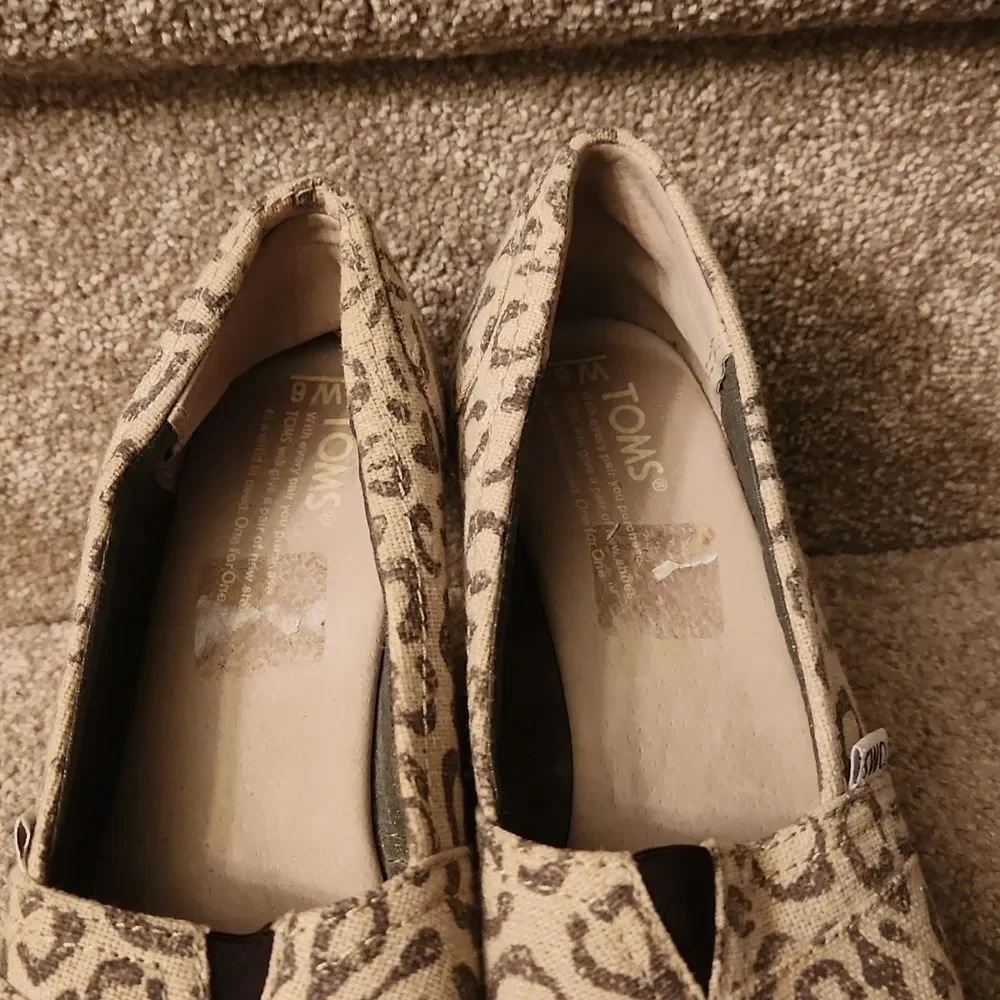 Toms Women's Leopard-Print Peeptoe Wedge Heels Size 6